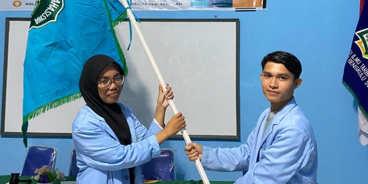 Naswa Delaila Anwar bersama Ketua Dema Demisoner
